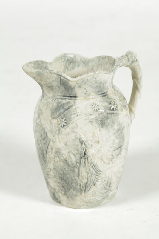 LADY LIBERTY SPONGEWARE PITCHER. 