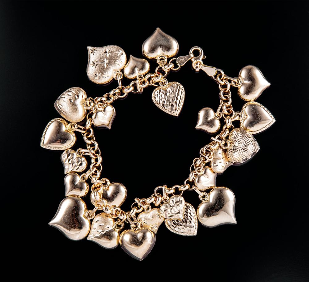 LADY'S 14 KT. YELLOW GOLD CHARM