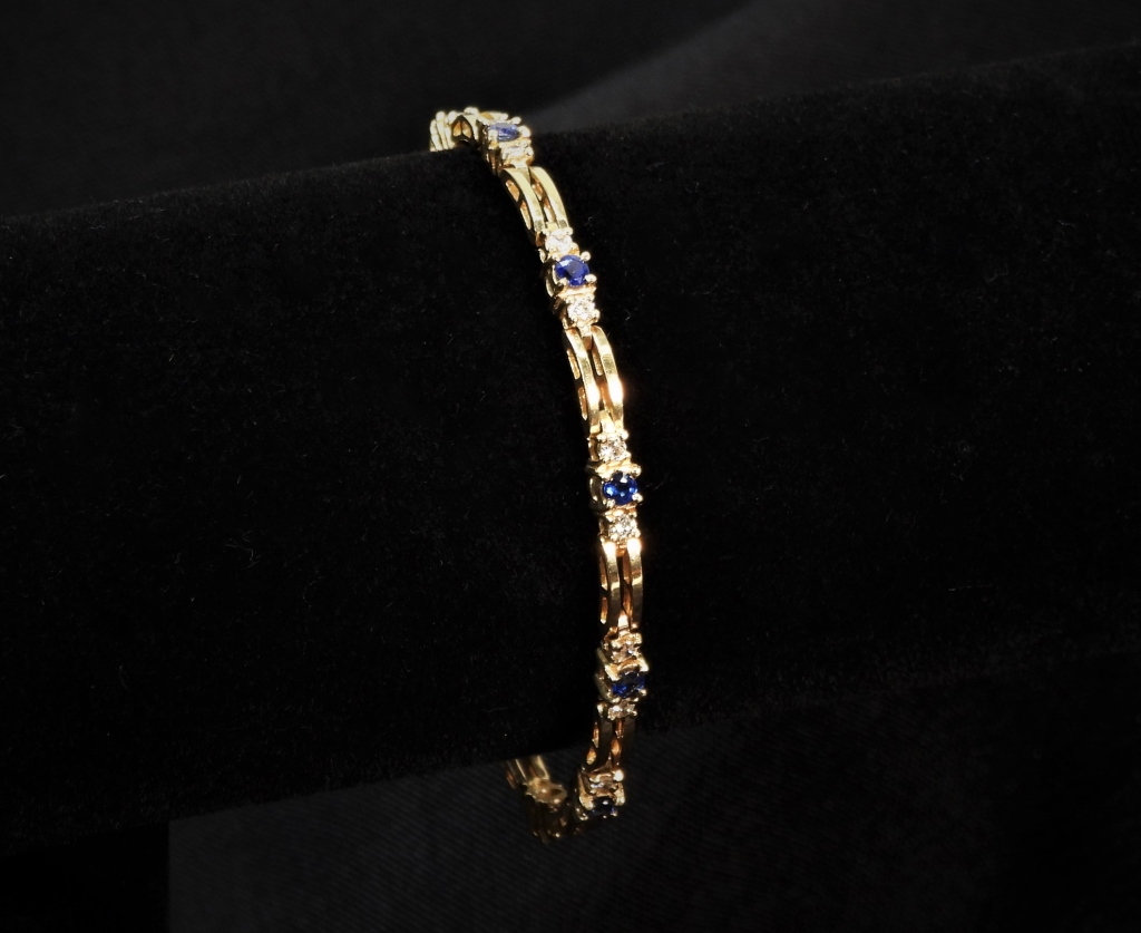 LADY'S 14K GOLD DIAMOND &