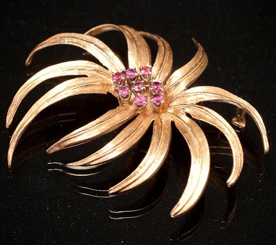 Lady's 14K yellow gold and ruby