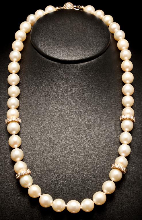 Lady's 14K yellow gold, diamond and