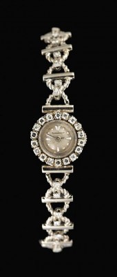 Lady's 18 karat white gold wri