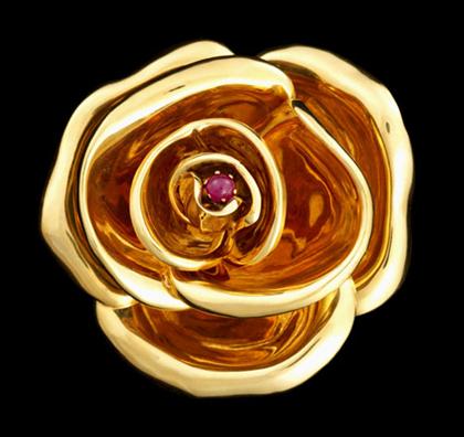 Lady's 18 karat yellow gold