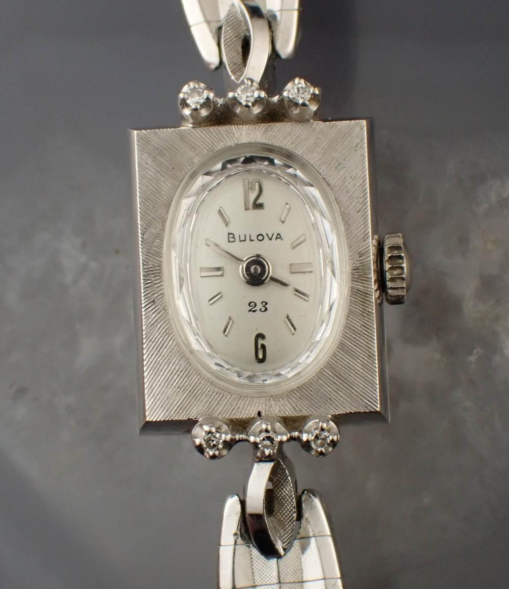 LADY'S DIAMOND WRISTWATCHLADY'S