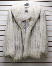 LADY'S FOX FUR COAT, HAVING TW