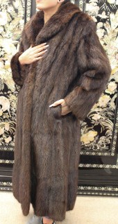 LADY'S FULL LENGTH MINK COATLA