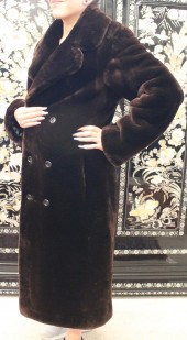 LADY'S FULL LENGTH SHEARED BEA