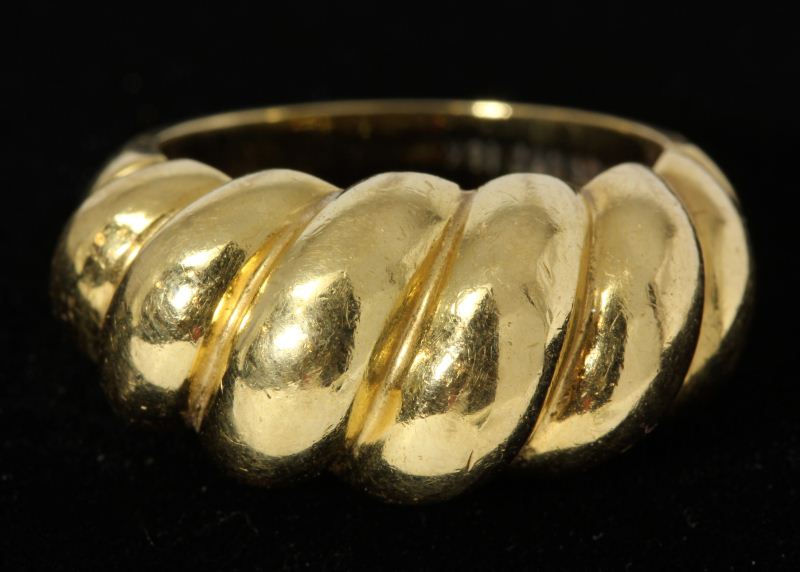 Lady's Gold Ring Tiffany & Co.of