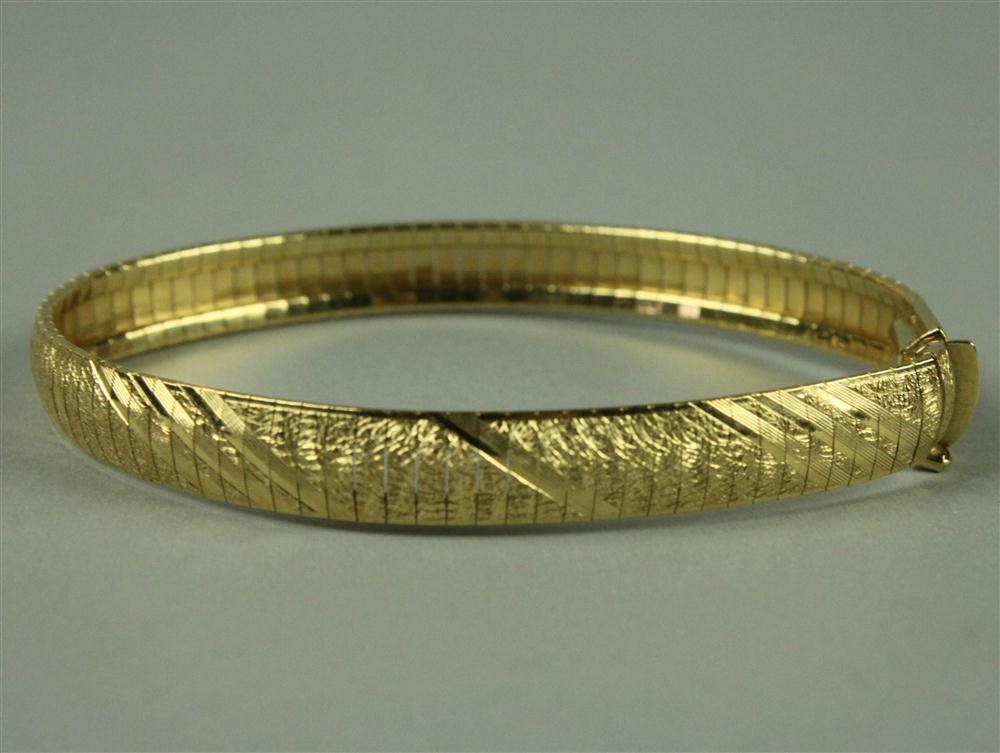 LADY'S ITALIAN 14K YELLOW GOLD