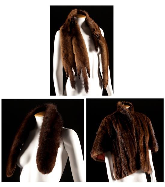 Lady's mink capelet; together