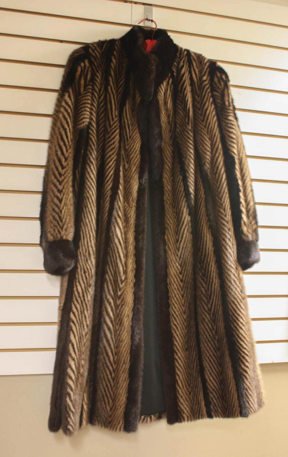 LADY'S MINK FULL LENGTH FUR COAT
