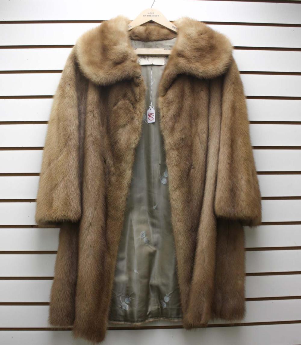 LADY'S MINK FUR COAT, PALOMINO