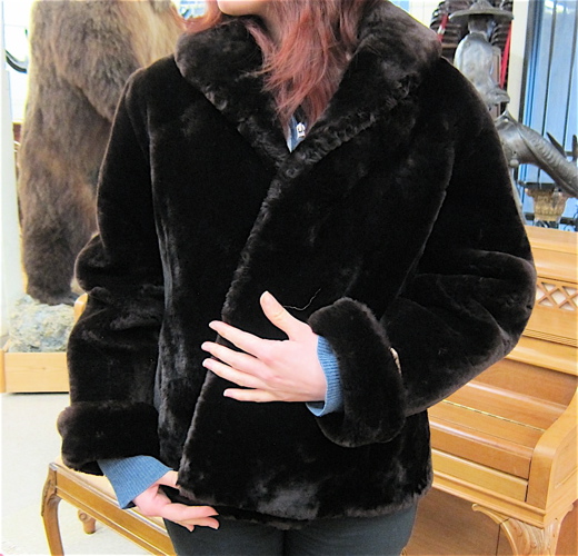 LADY'S MOUTON LAMB FUR JACKET