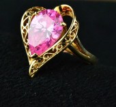 LADY'S PINK STONE RINGConsisti