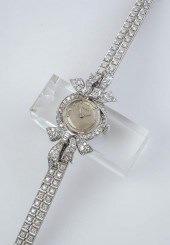 LADY'S PLATINUM, 14-KARAT WHIT