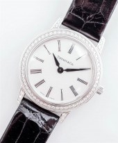 LADY'S PLATINUM AND DIAMOND QU