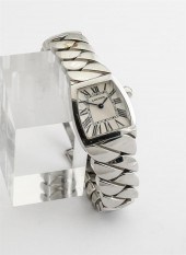 LADY'S STAINLESS STEEL QUARTZ