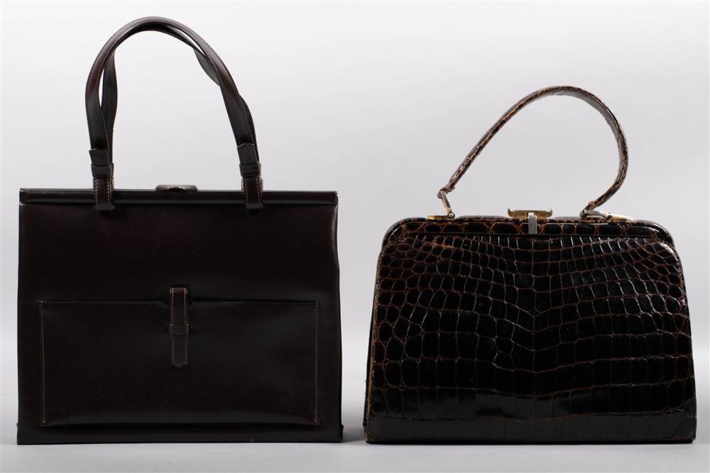 LADY'S VINTAGE CROCODILE TOP HANDLE
