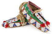 LAKOTA, SIOUX INDIAN BEADED HI