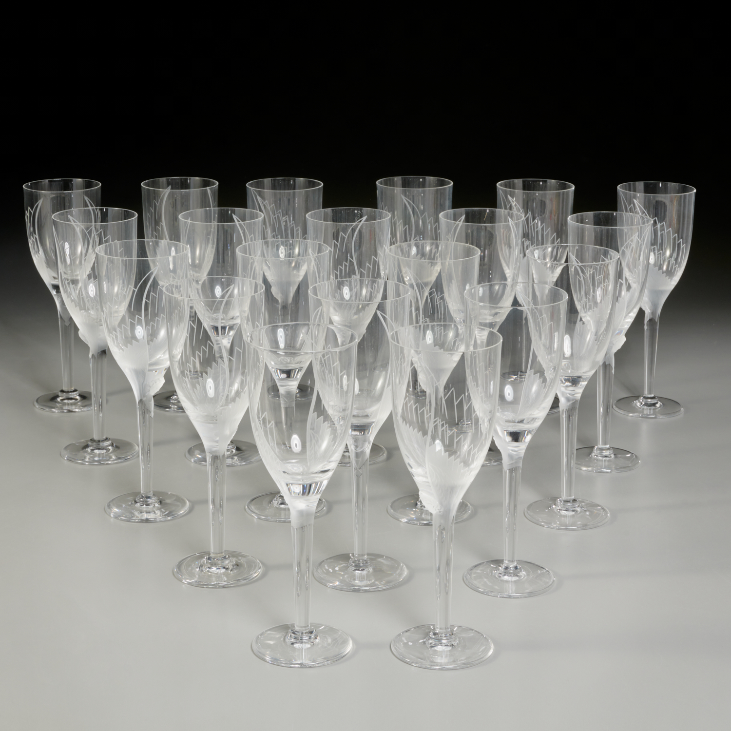 LALIQUE, (19) "ANGE" CHAMPAGNE