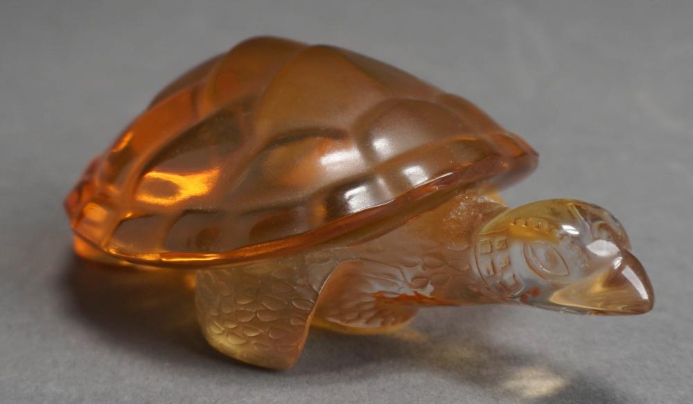 LALIQUE AMBER CRYSTAL TURTLE, L: