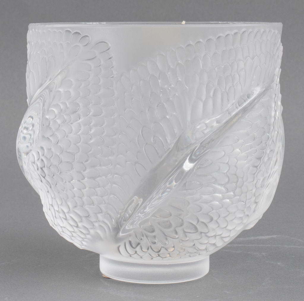 LALIQUE "ANDROMEDA" FROSTED CRYSTAL