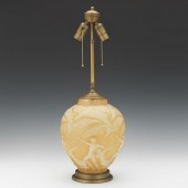 LALIQUE ARCHERS VASE TABLE LAM