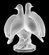LALIQUE ARIANE FROSTED DOVESTw