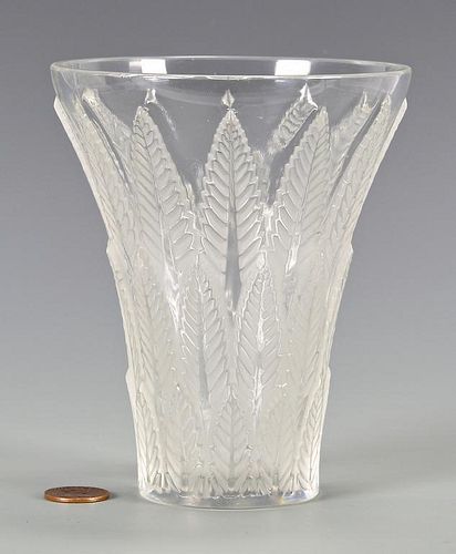 LALIQUE CHATAIGNIER ART GLASS
