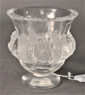LALIQUE CLEAR AND FROSTED GLAS