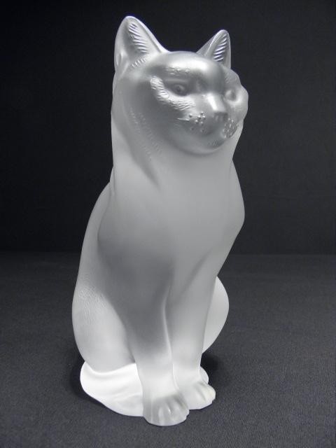 Lalique crystal seated cat