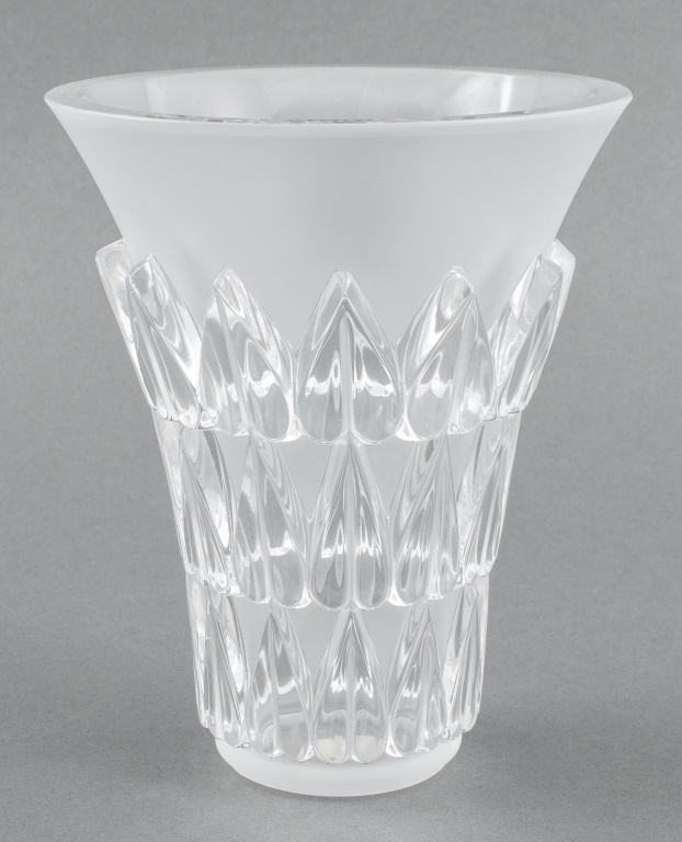 LALIQUE "FEUILLES" CRYSTAL GLASS