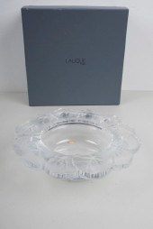 LALIQUE FOOTED BOWLwith fitted