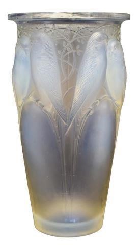 LALIQUE FRANCE 'CEYLAN' ART CRYSTAL