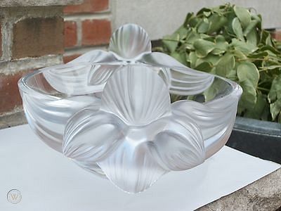 LALIQUE FRANCE "LORIOL" CENTERPIECE