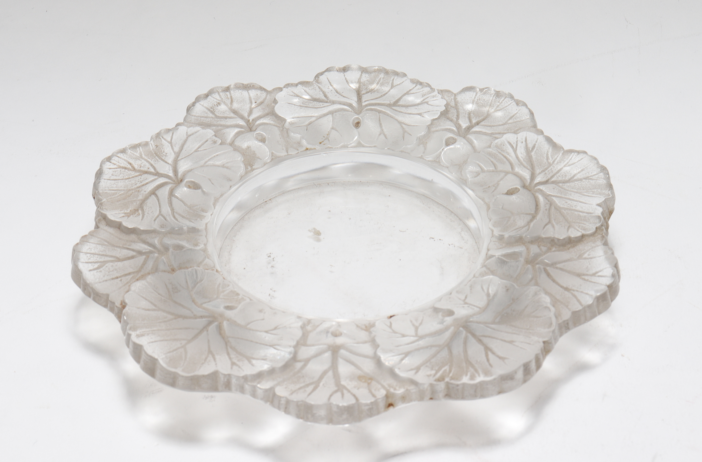 LALIQUE FRENCH CRYSTAL "HONFLEUR"