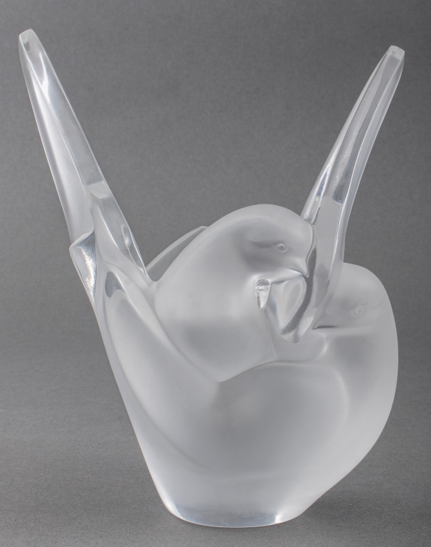 LALIQUE FROSTED CRYSTAL LOVEBIRDS