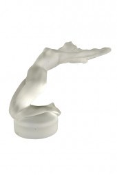 LALIQUE FROSTED GLASS FIGUREsi