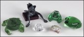 LALIQUE FROSTED GLASS FROG. To
