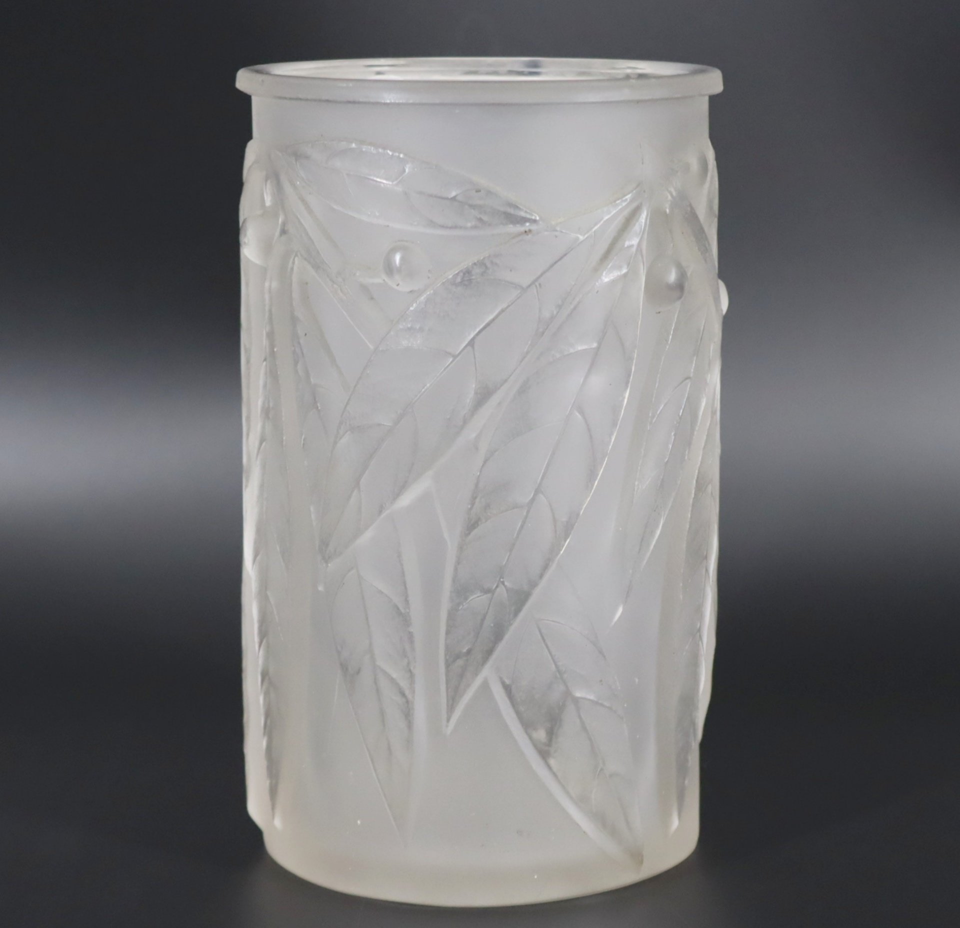 LALIQUE LAURIER VASE. A Lalique