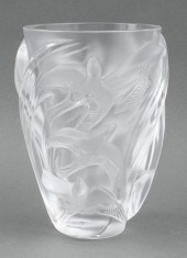 LALIQUE "MARTINETS" CRYSTAL VA