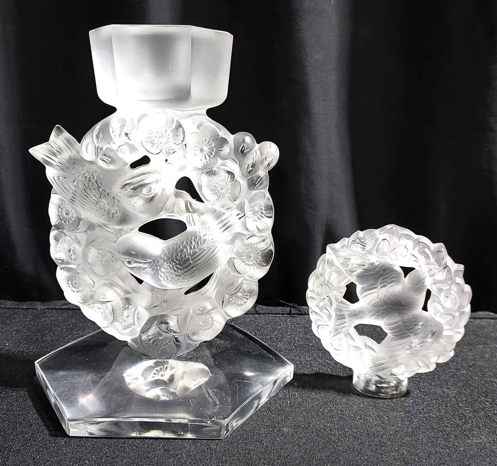 LALIQUE "MESANGES" CANDLESTICK &