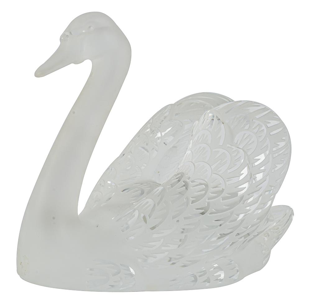 LALIQUE MOLDED GLASS SWANsigned