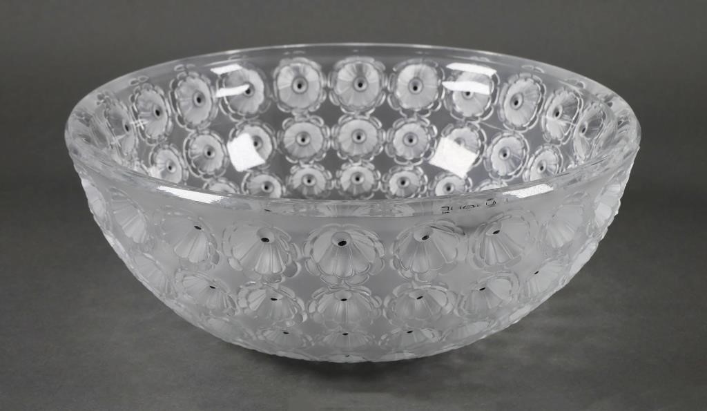 LALIQUE, NEMOURS 10" CRYSTAL