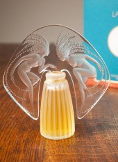 LALIQUE "ONDINES" CRYSTAL PERF