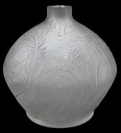 LALIQUE "PLUMES" FROSTED CRYST