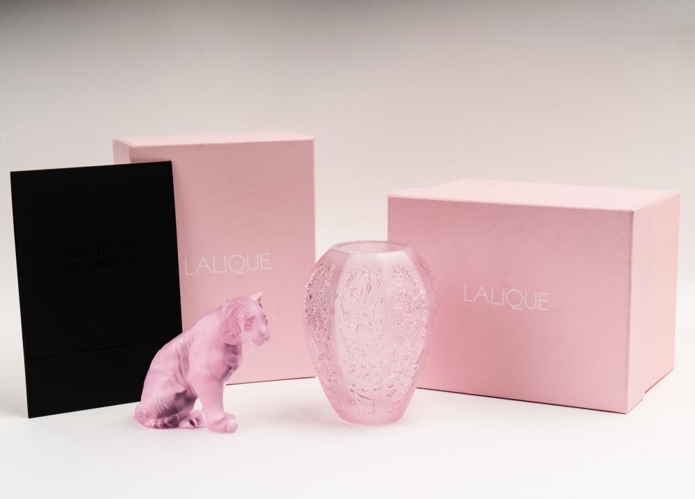 LALIQUE SAKURA VASE AND TIGER