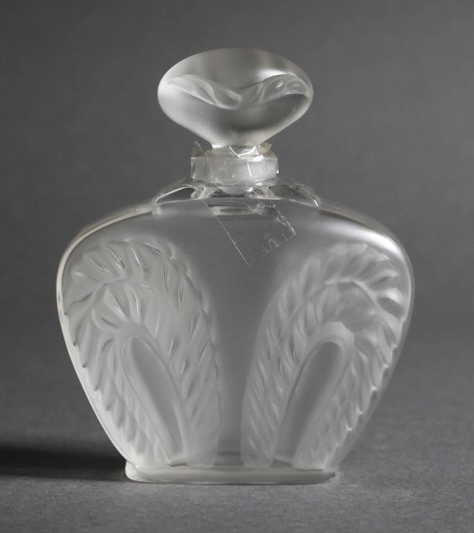 LALIQUE SINGAPOUR PERFUME