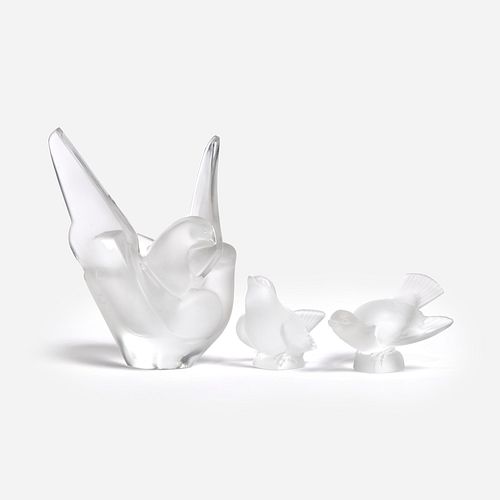 LALIQUE "SYLVIE" VASE & FLOWER