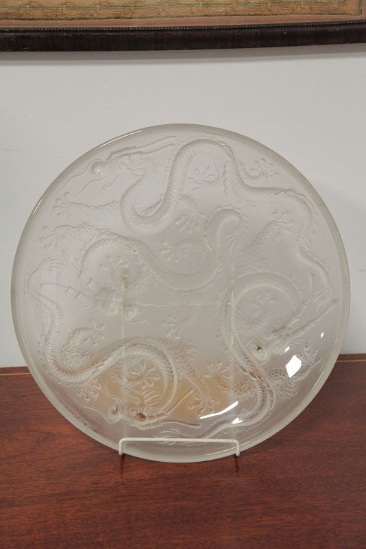 LALIQUE TRAY. Round tray with